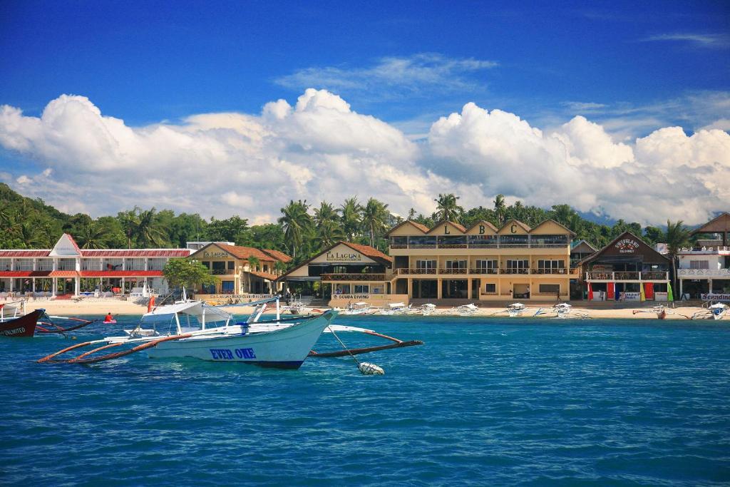 Lalaguna Beach Club And Dive Centre Puerto Galera Εξωτερικό φωτογραφία